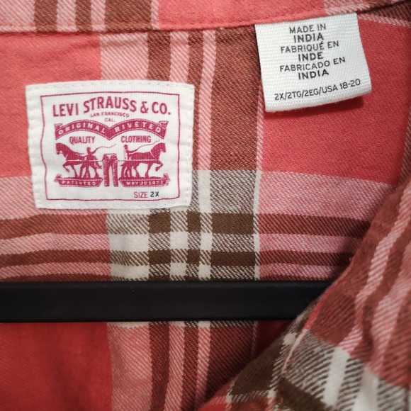 Levi’s Women's 2X Coral Plaid Western Pearl Snap Shirt - Flannel Button Front - Picture 2 of 14